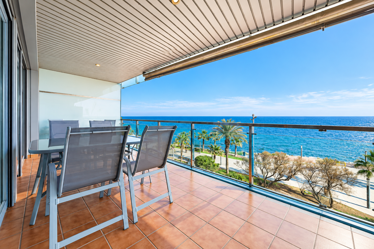 Apartment in Torrevieja — image 1