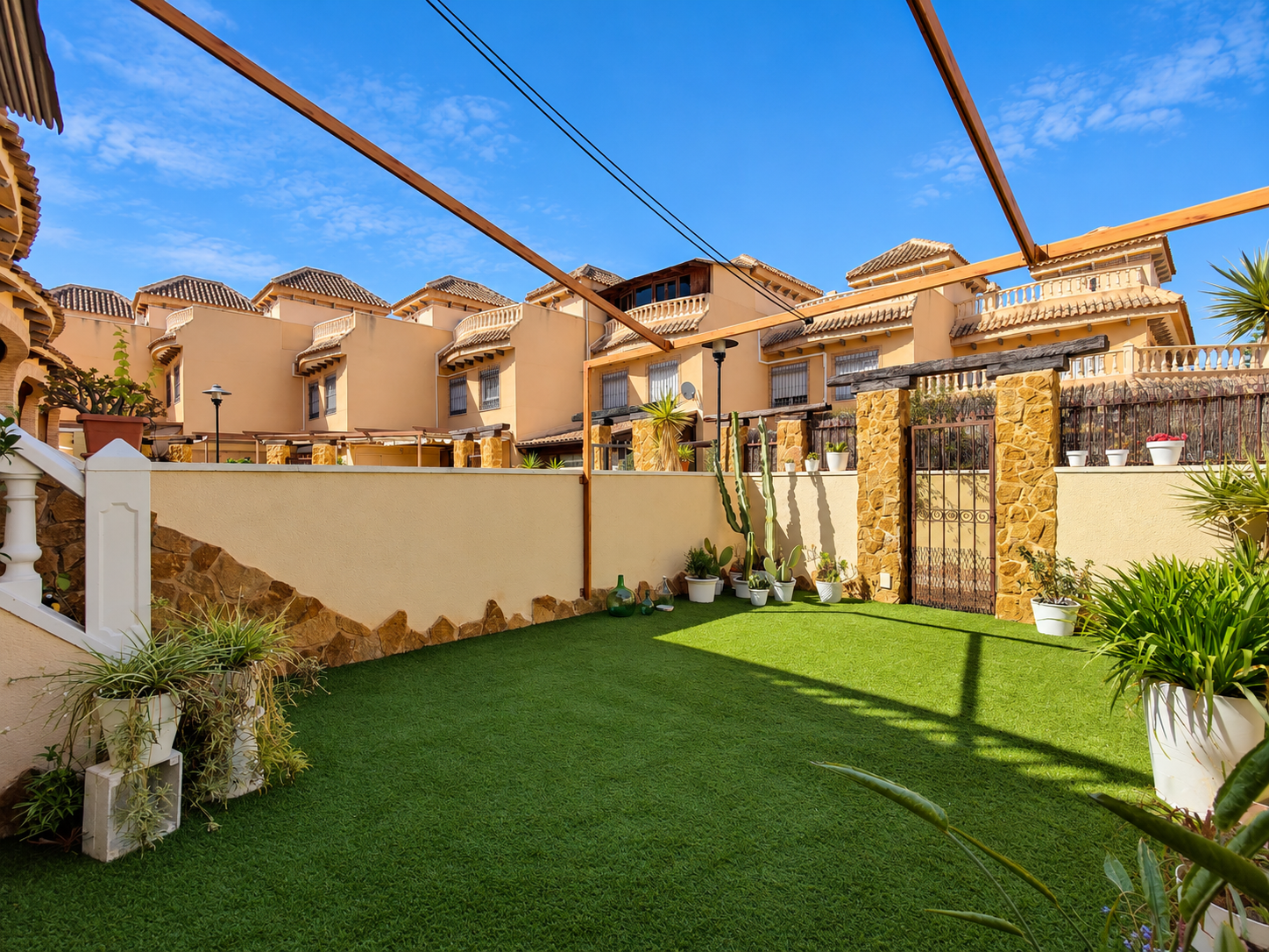 Townhouse in Guardamar Del Segura — image 3