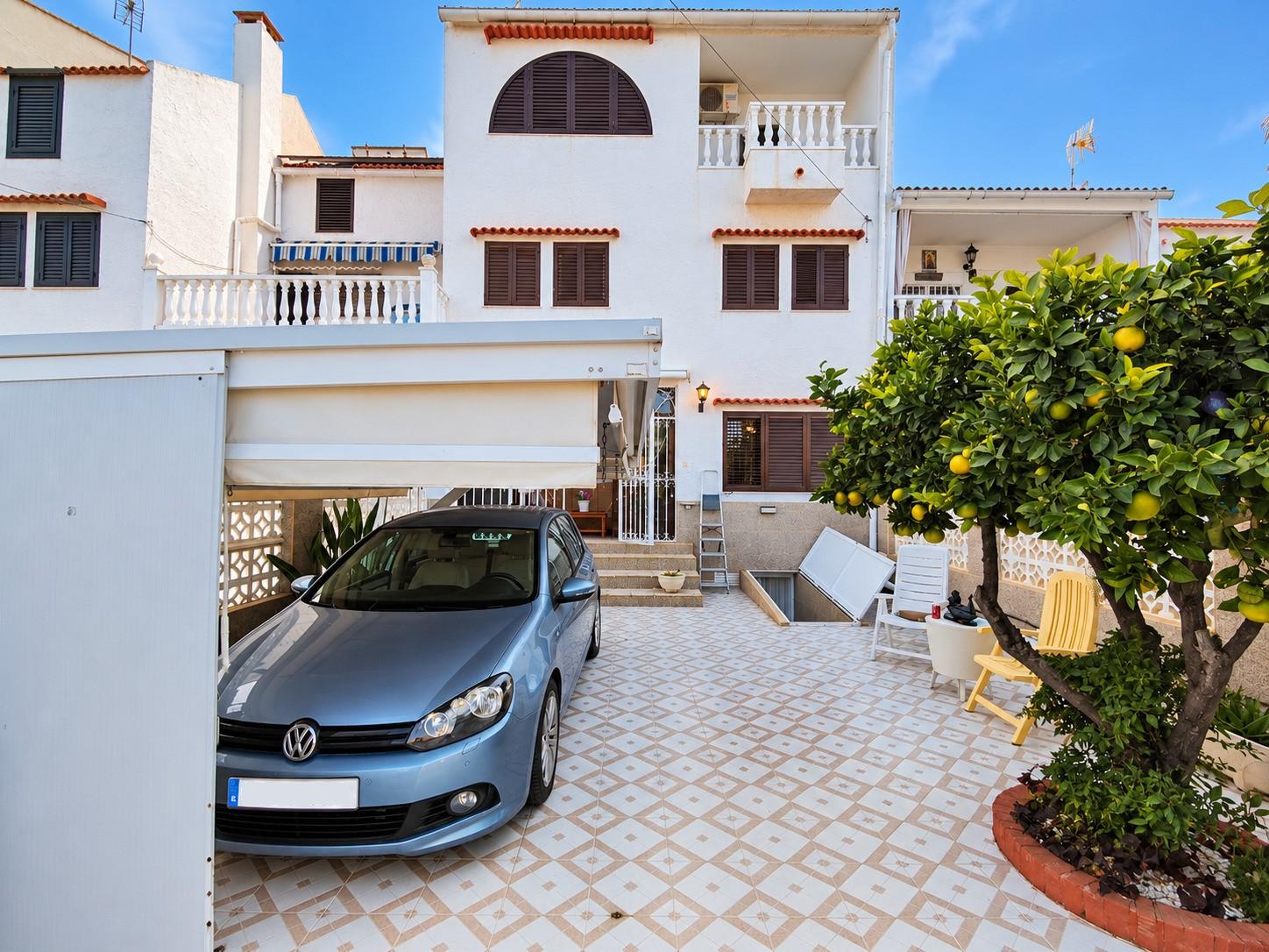 Townhouse in Torrevieja — image 2