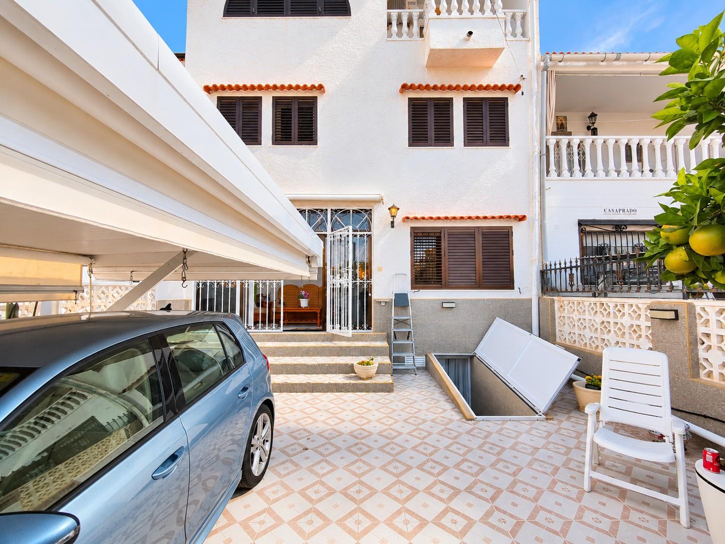 Townhouse in Torrevieja — image 3