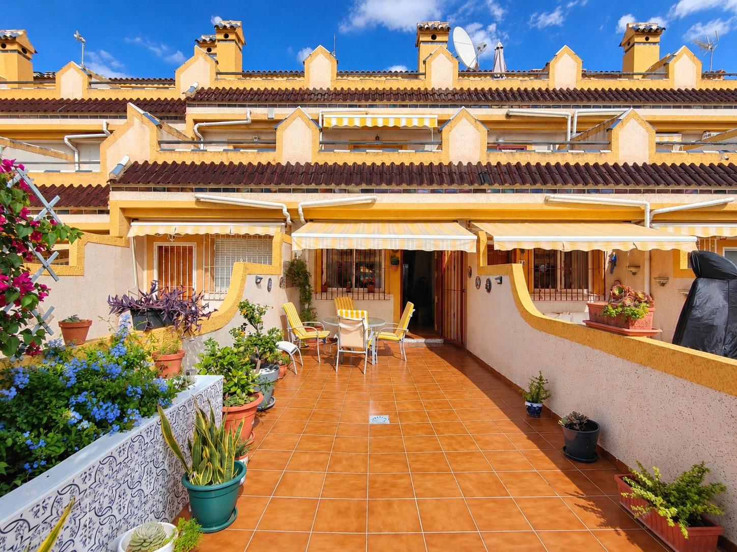 Townhouse in Orihuela Costa — image 2