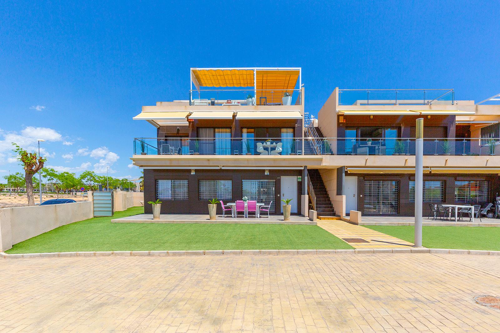 Apartment in Pilar De La Horadada — image 1
