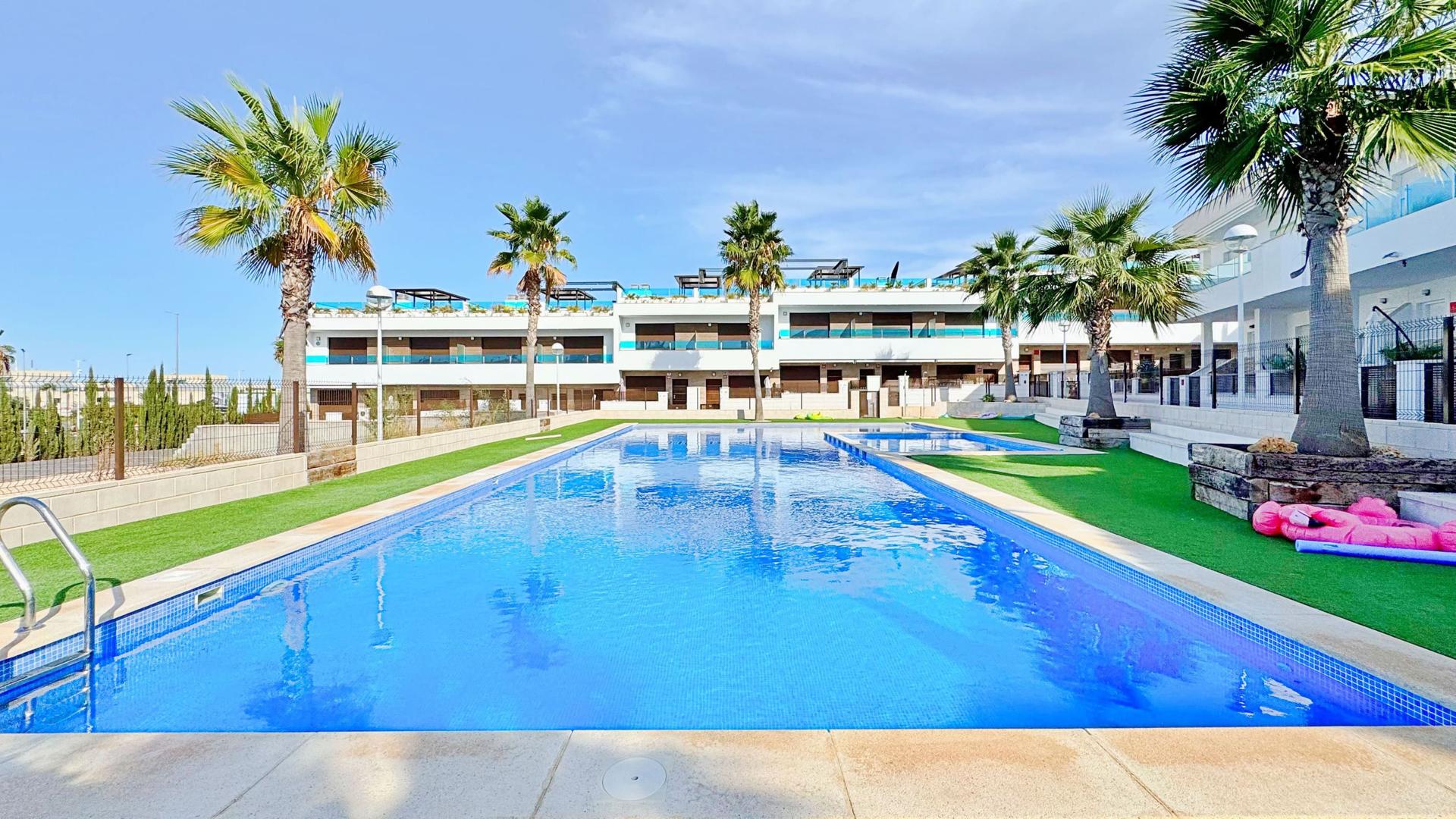 Townhouse in Torrevieja — image 1