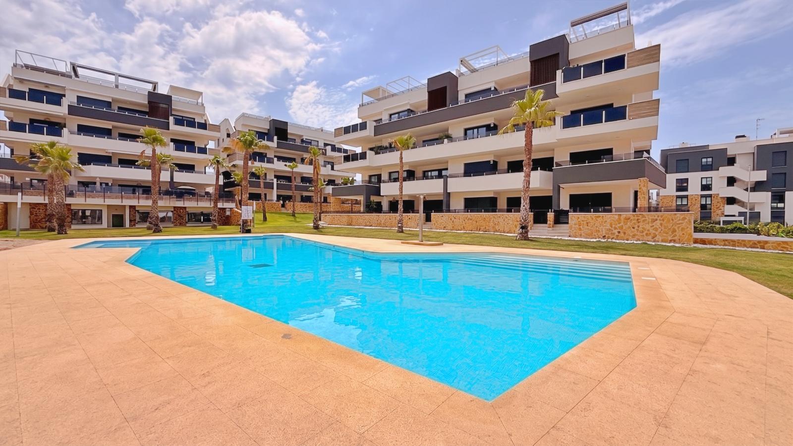 Apartment in Orihuela — image 1
