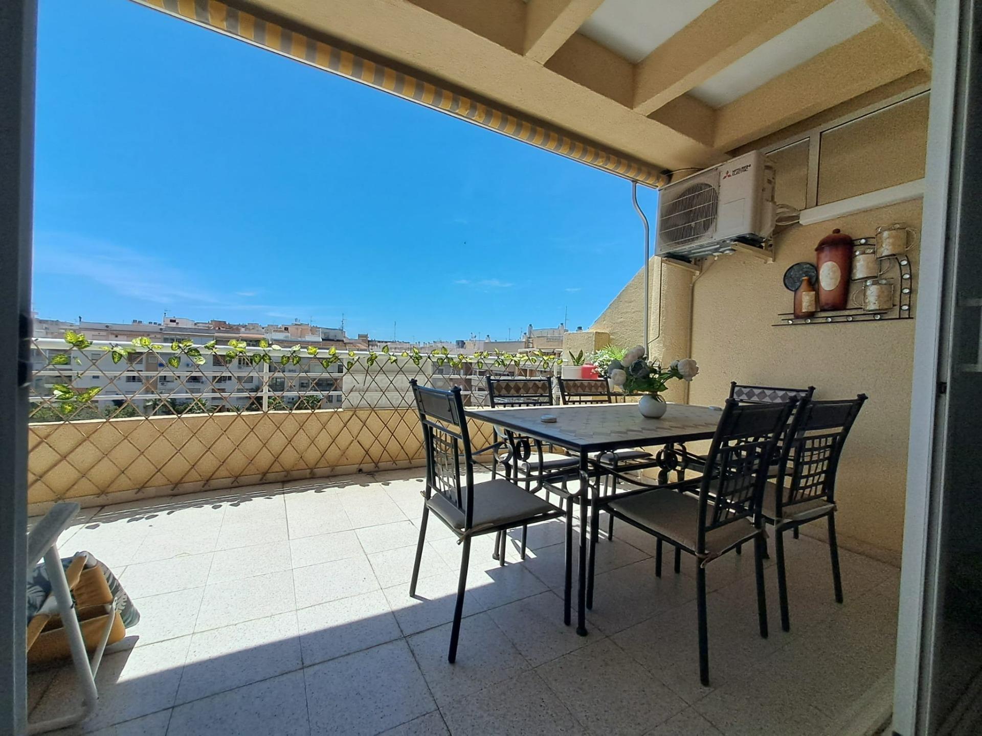 Penthouse in Torrevieja — image 1