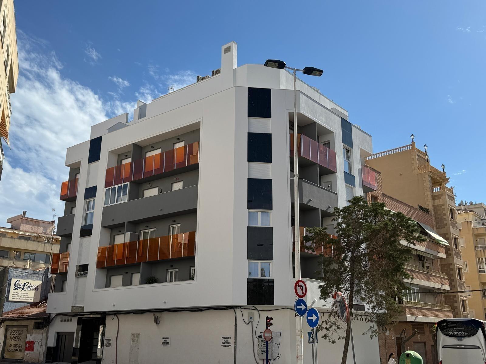 Apartment in Torrevieja — image 1