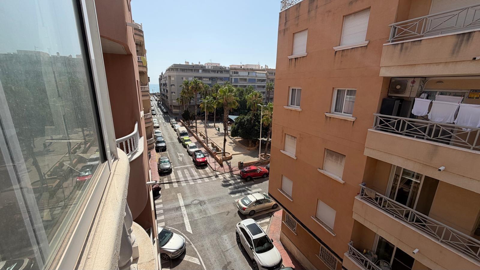 Apartment in Torrevieja — image 1