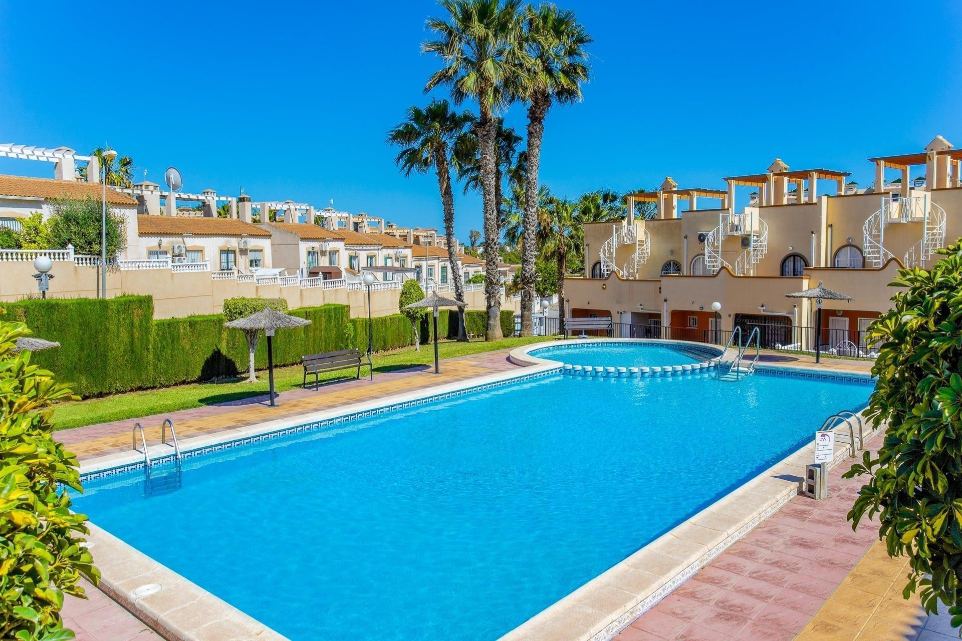 Apartment in Orihuela Costa — image 1