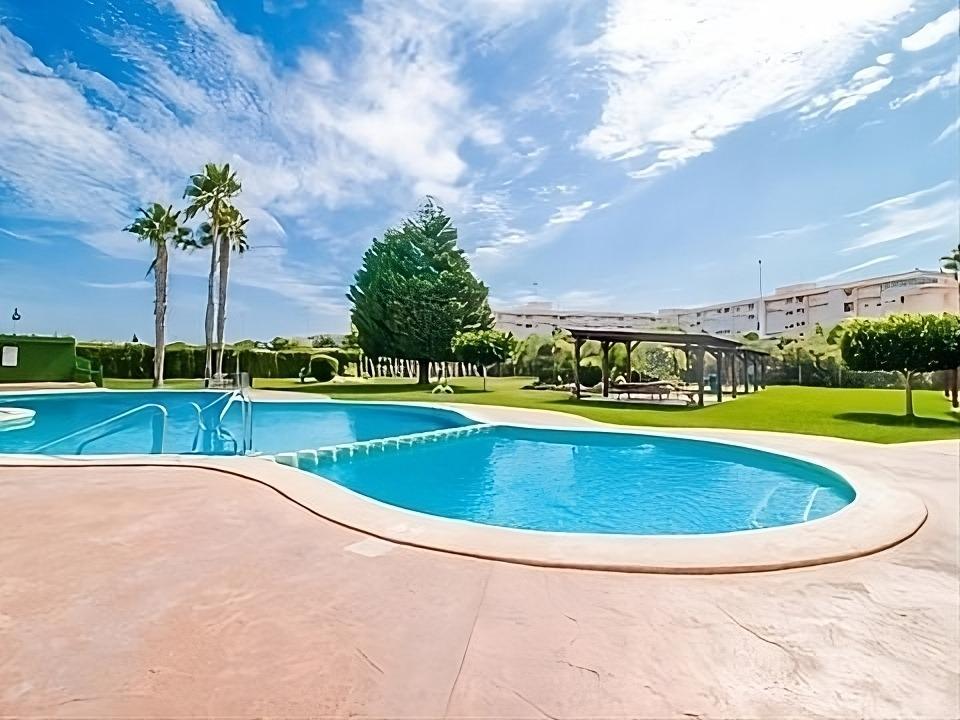 Townhouse in Torrevieja (Parque De Las Naciones) — image 1