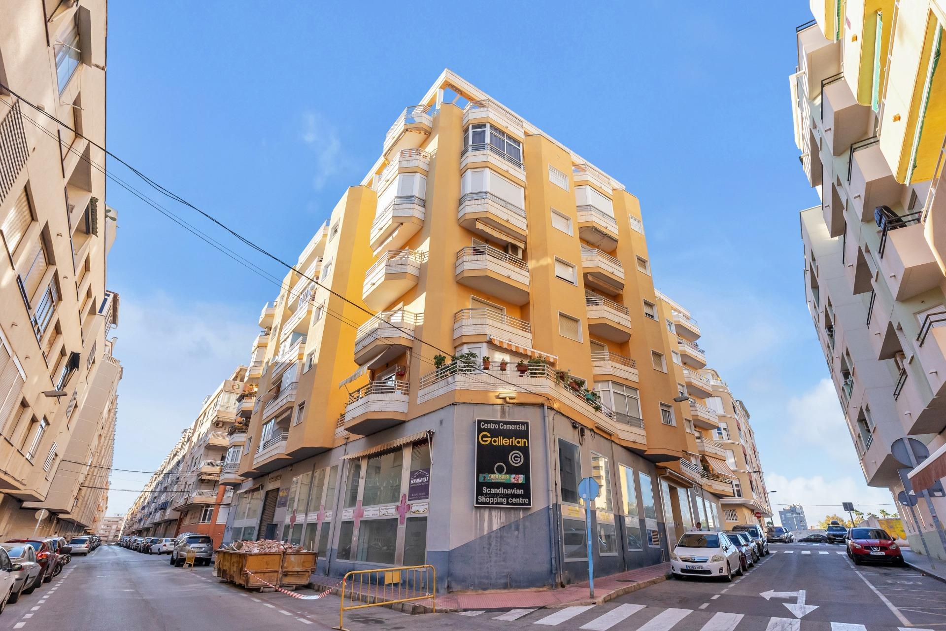 Apartment in Torrevieja (Habaneras) — image 1