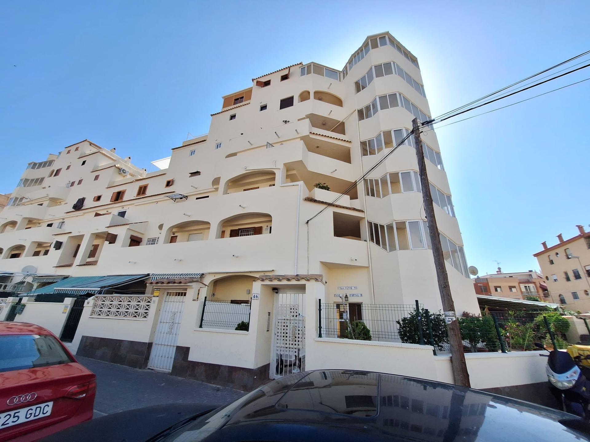 Apartment in Torrevieja — image 1