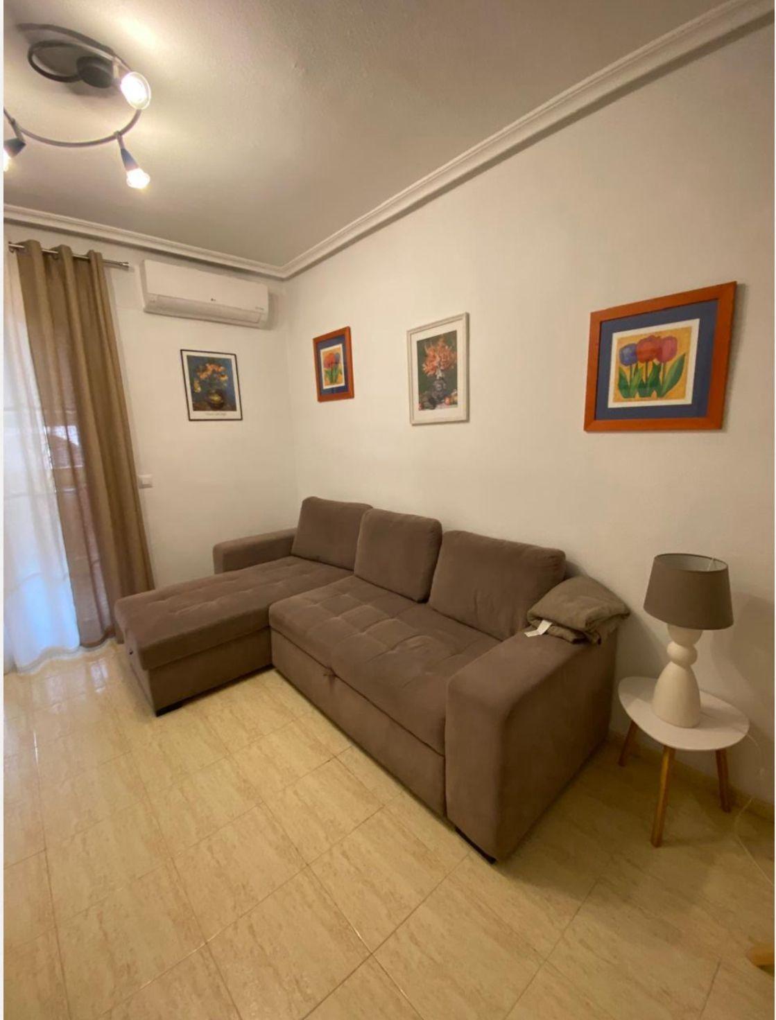 Se Vende Luminoso y bien cuidado apartamento de 1 dormitorio zona Habaneras — image 1