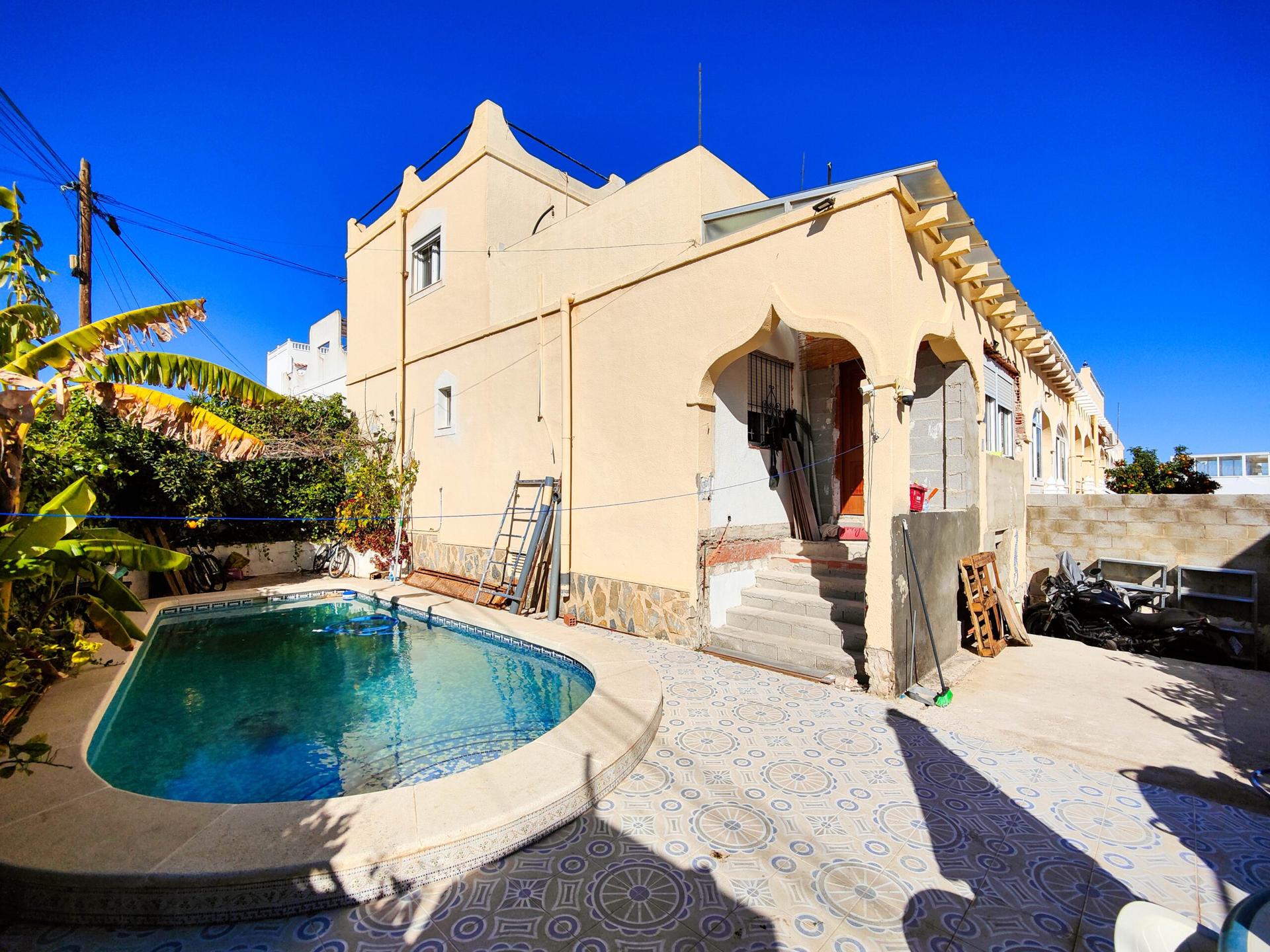 Townhouse in San Miguel De Salinas