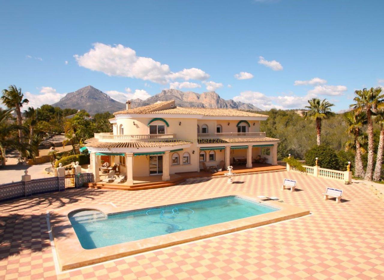 Villa in Alfaz del Pi, Alfas del Pi