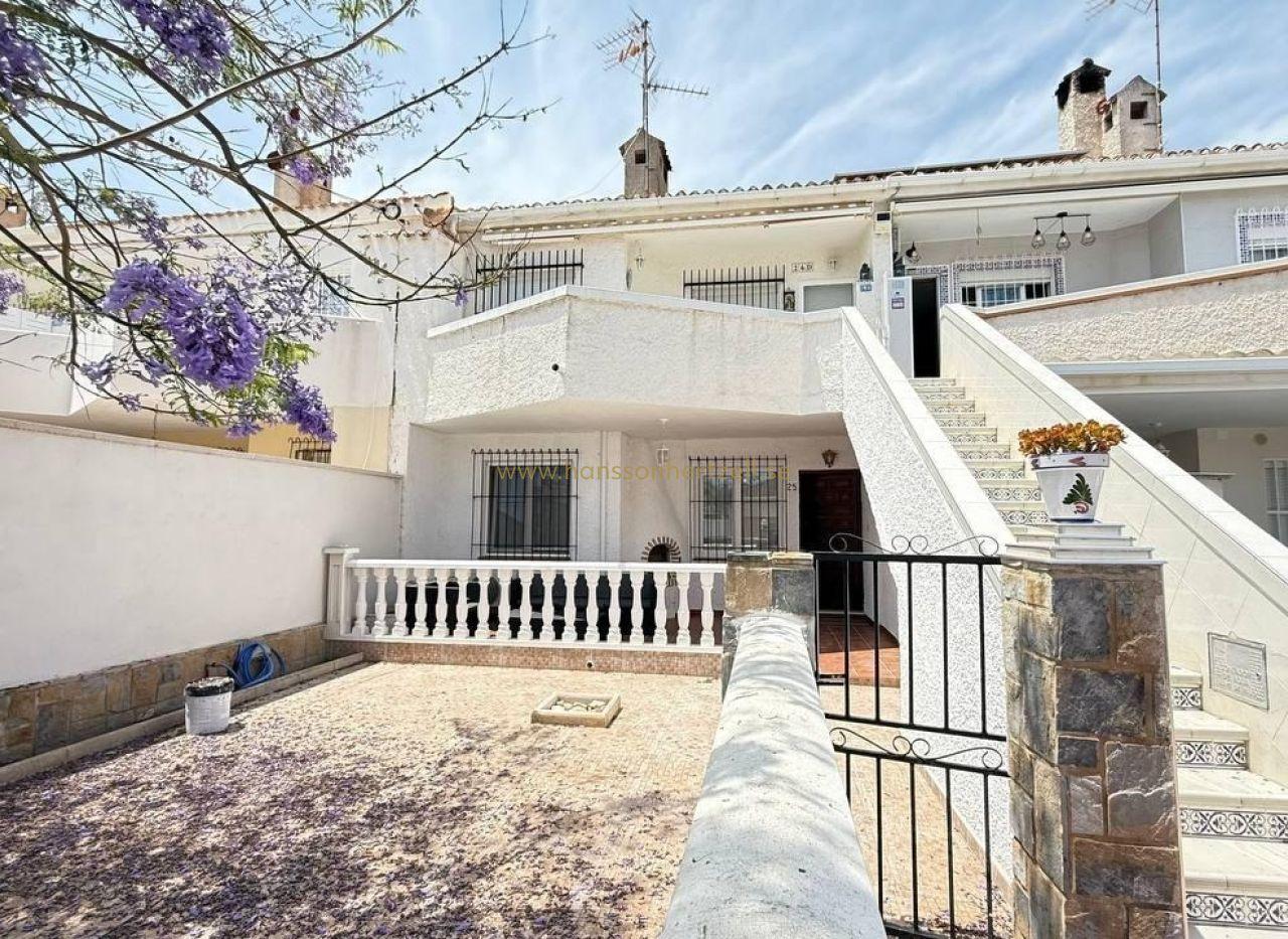 Renovated Ground Floor Bungalow for Sale in Cabo Roig, Orihuela Costa — image 1