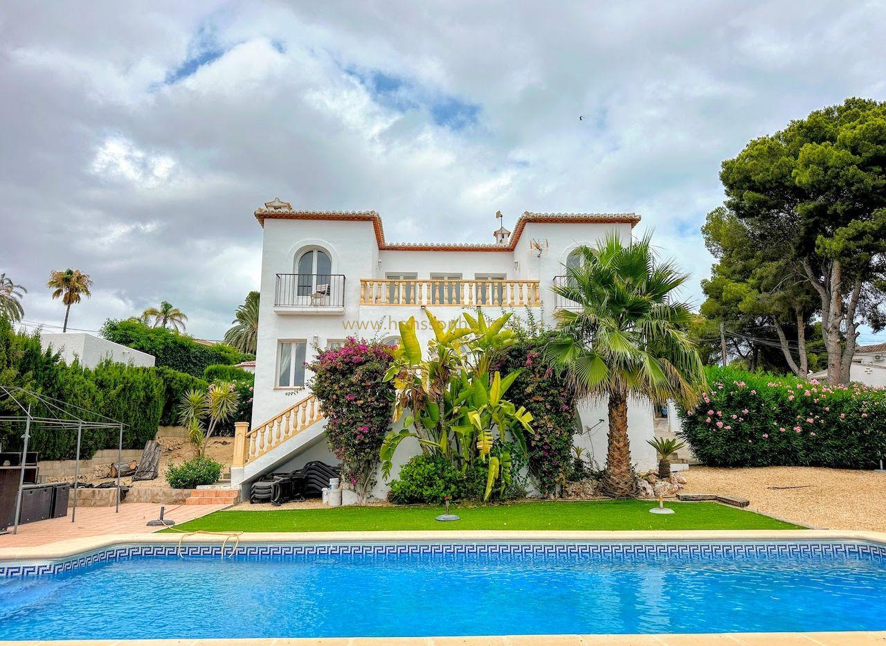 Villa for Renovation in Moraira – €1,250,000 | Hansson & Hertzell