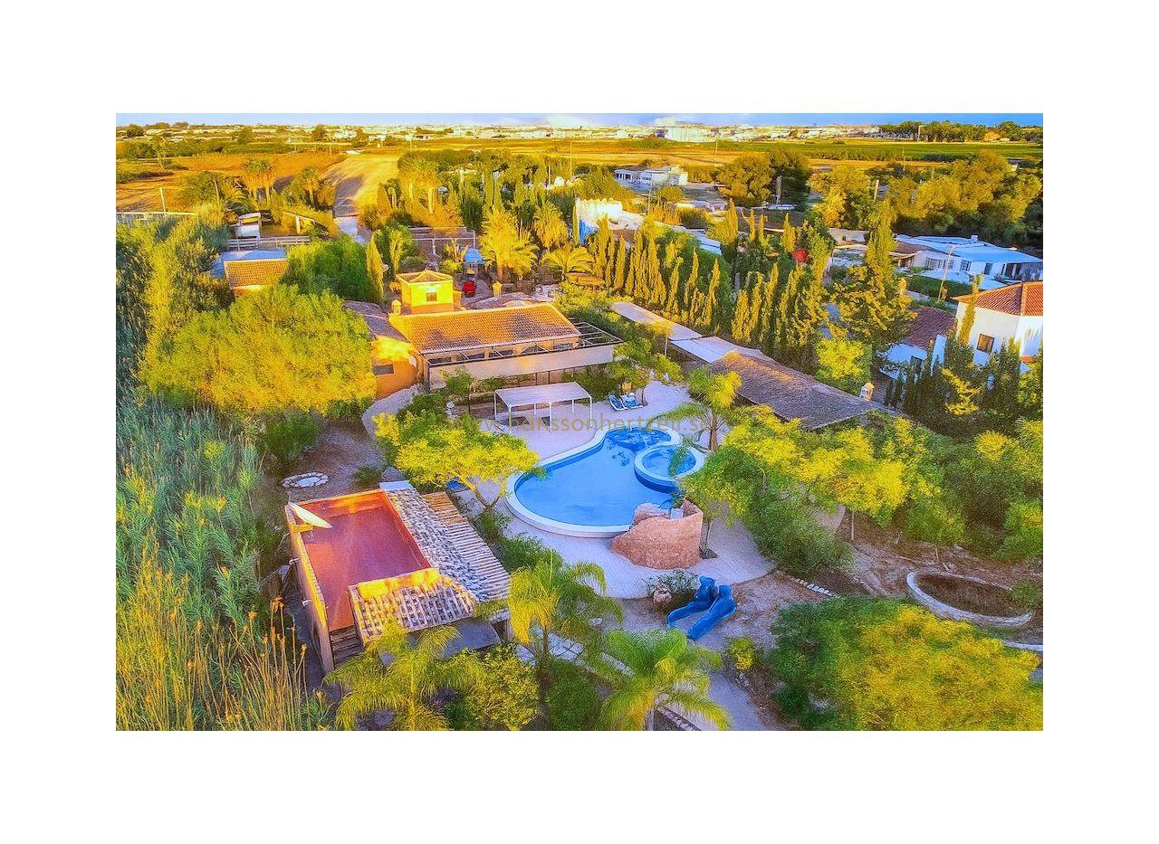 Country Estate Catral – 8 Beds, Stables, Pool | Hansson & Hertzell — image 1