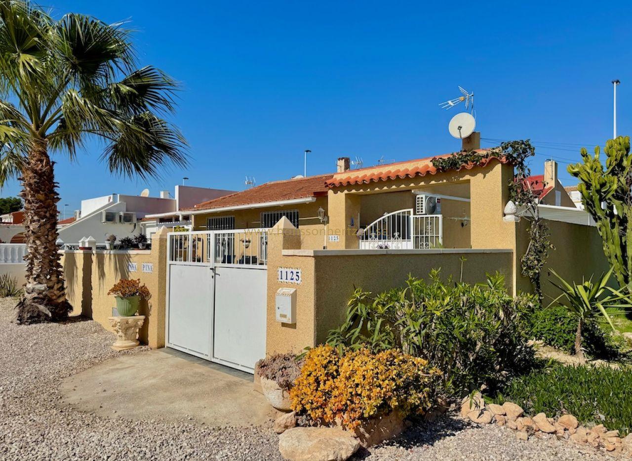 Corner Bungalow in Torrevieja | South-Facing | €139,000
