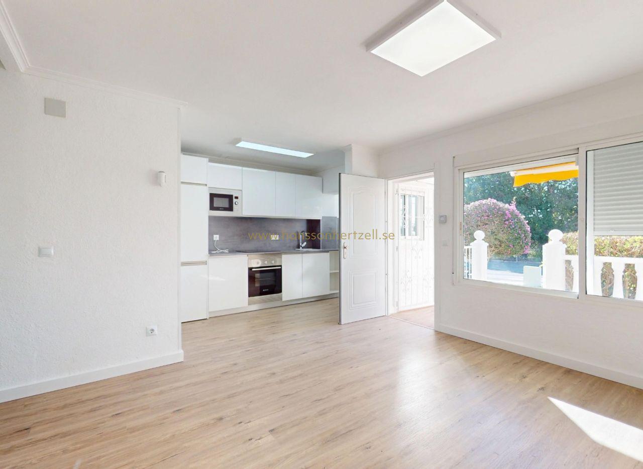 Bungalow en Villamartín | Totalmente Reformado | 225.000 €