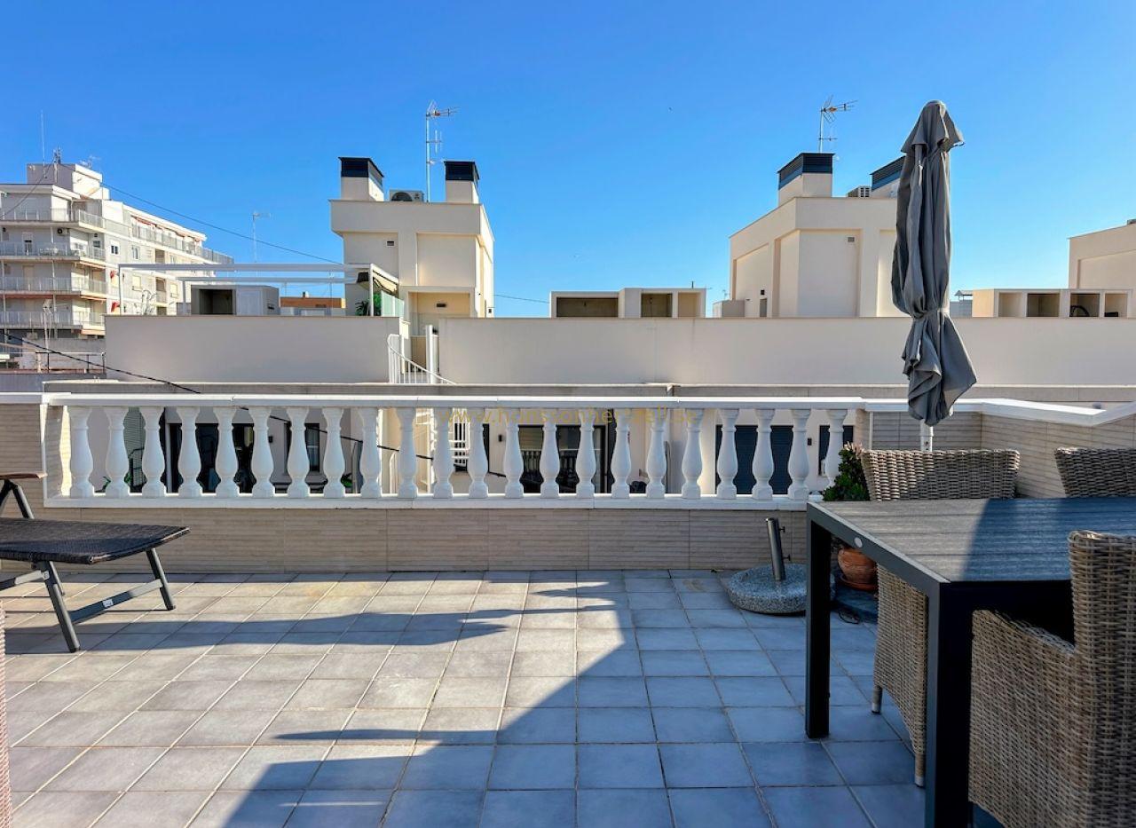 Top-Floor Penthouse Torrevieja | 4 Beds, Terraces, Beach Steps Away | — image 1