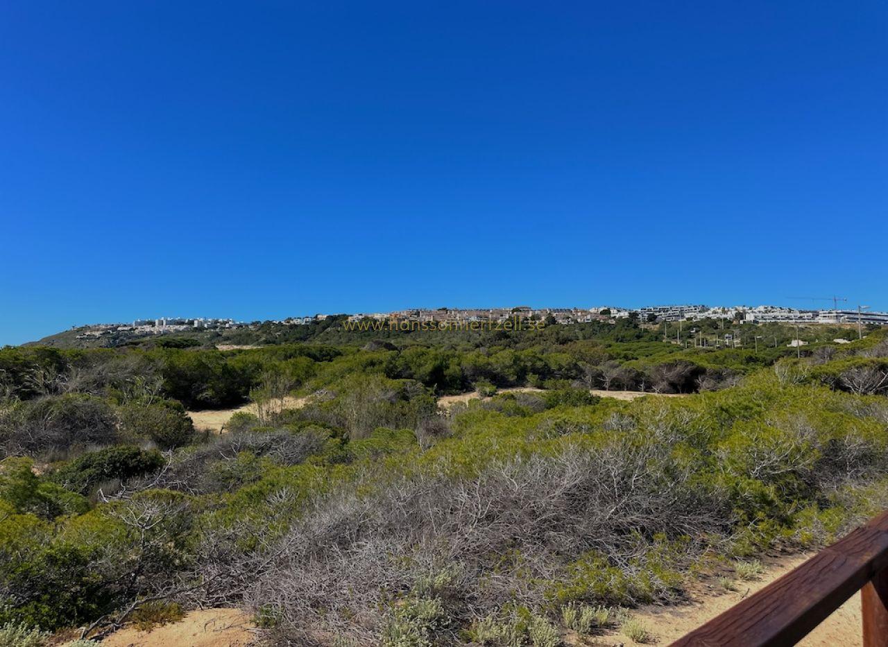 Apartment in Gran Alacant | 2 Bed, Large Terrace, Iconic Residencial